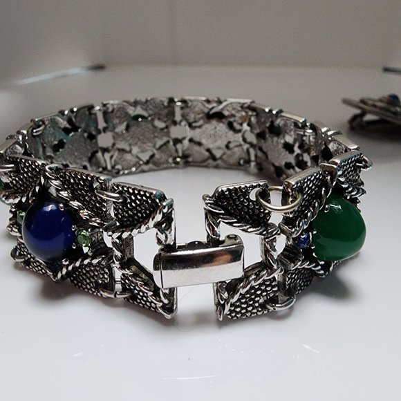 Vintage Sterling Silver Clip-On Earring and Bracelet Set with Lapis Lazuli - Picture 7 of 11